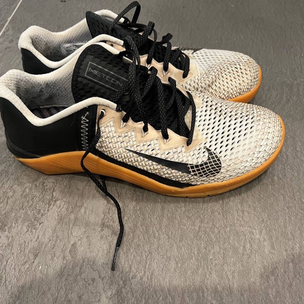 Men’s Nike Metcon 6 size 10.5